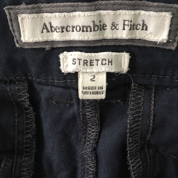 Navy capris - Picture 3 of 3